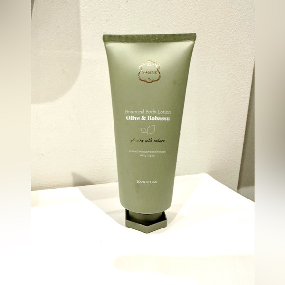 Laline Botanical Body Cream — 200g - Picture 2 of 2